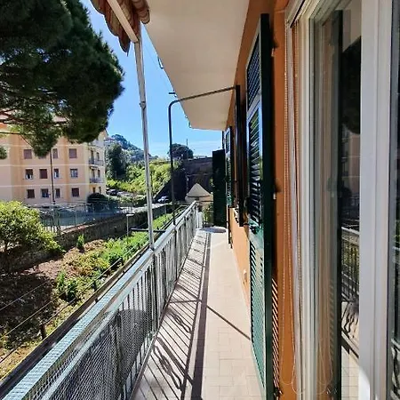 Diamond Apartment *