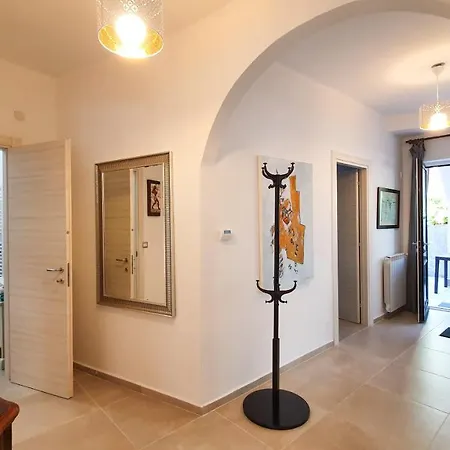 Diamond Moneglia